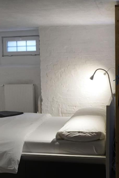 Central, Cozy & Beautiful Designed 2-Rooms Apt. Near River برلين المظهر الخارجي الصورة