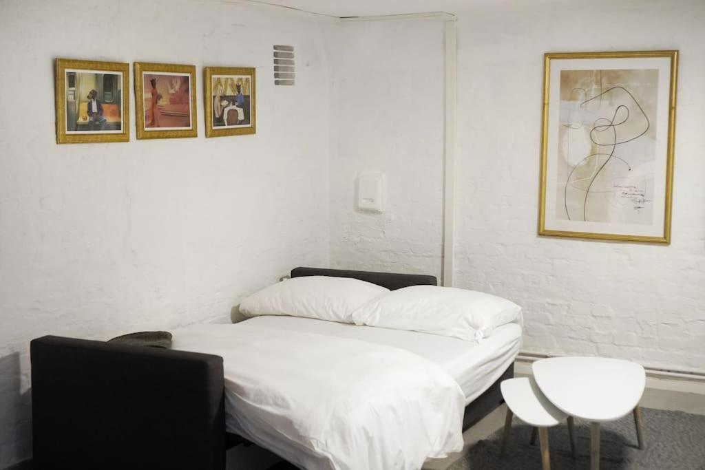 Central, Cozy & Beautiful Designed 2-Rooms Apt. Near River برلين المظهر الخارجي الصورة